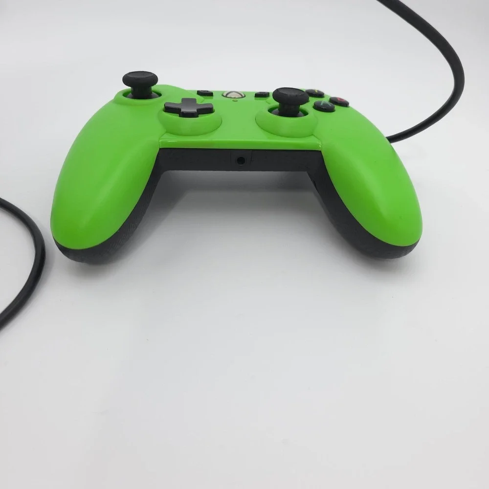 PowerA Wired Controller Xbox One Electric Green Plastic Textured Grip Retro